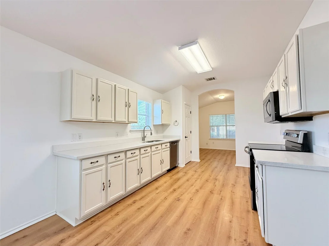 Photo of 105 Carol Ave