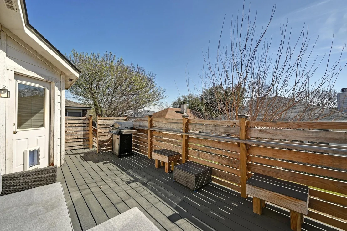 Photo of 740 Clearview CIR