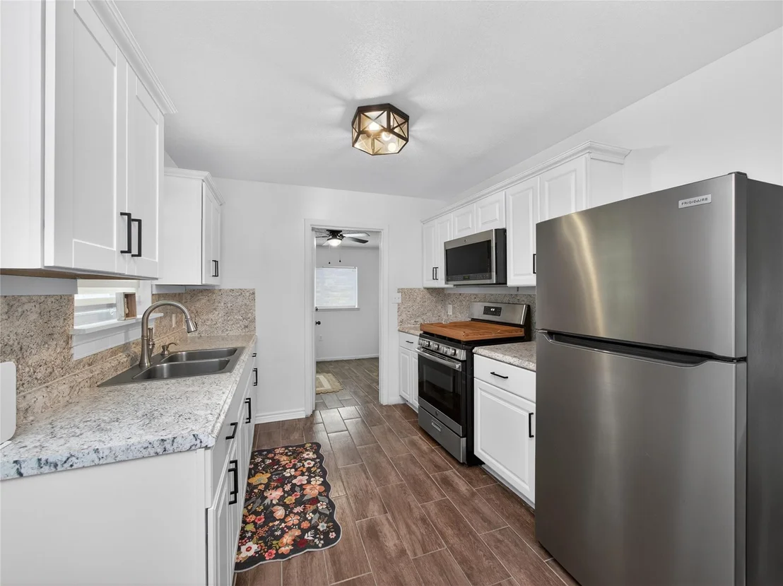 Photo of 6010 Waycross DR