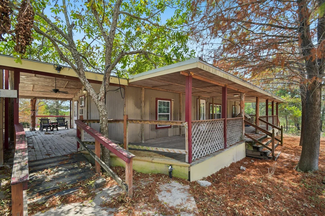 Photo of 664 Hidden Oaks DR