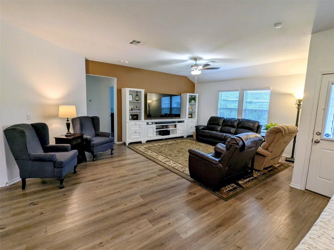 Photo of 197 River Rise RD