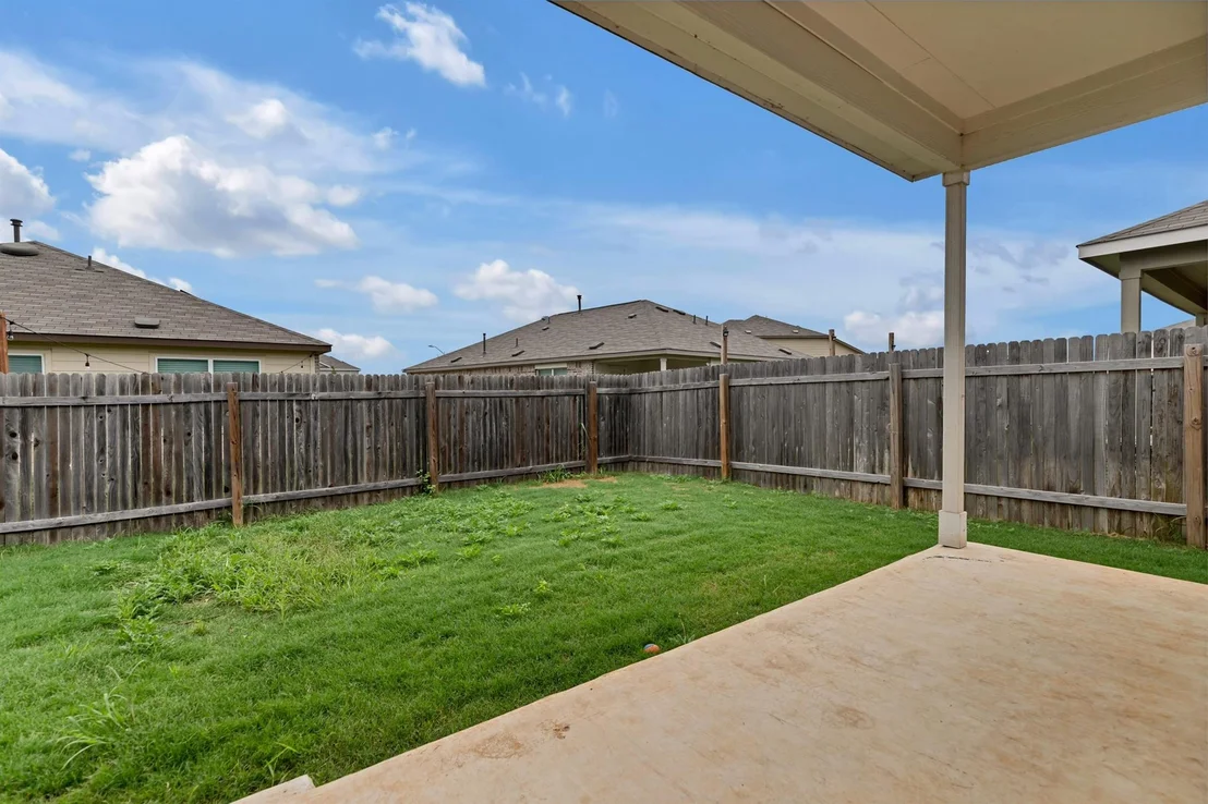 Photo of 332 Escondido CIR