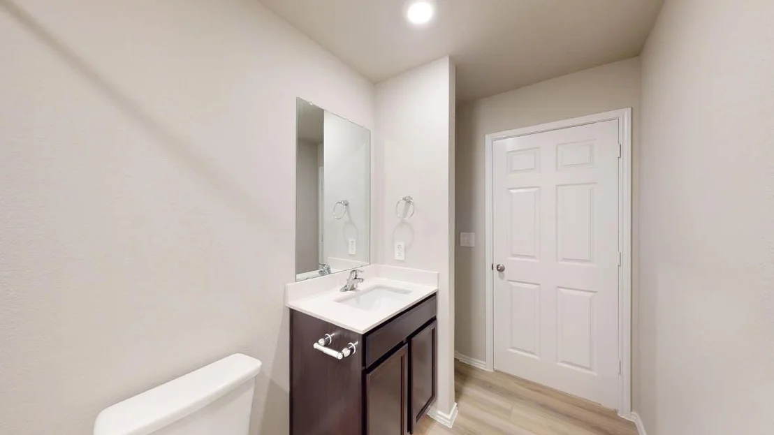 Photo of 561 Hector LOOP