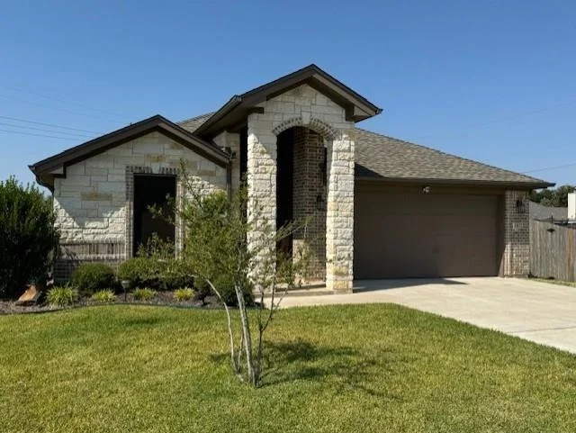 Photo of 1802 Rustic Manor DR