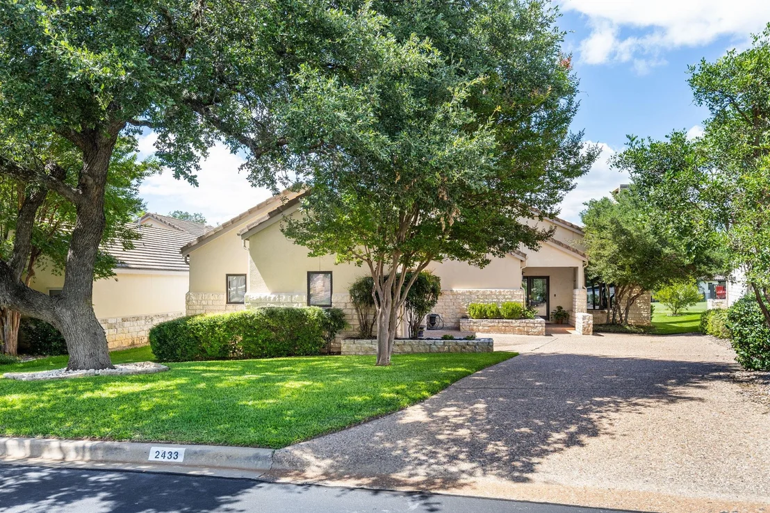 Photo of 2433 Founders CIR