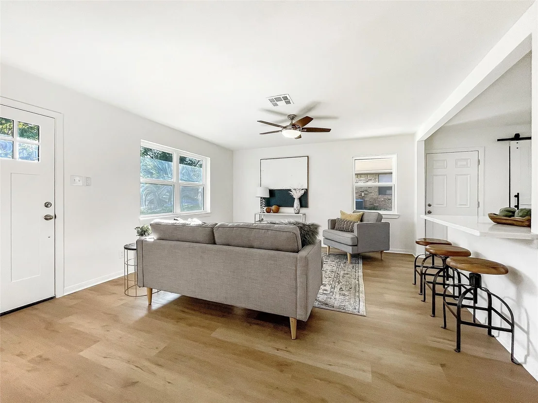 Photo of 206 Summit ST