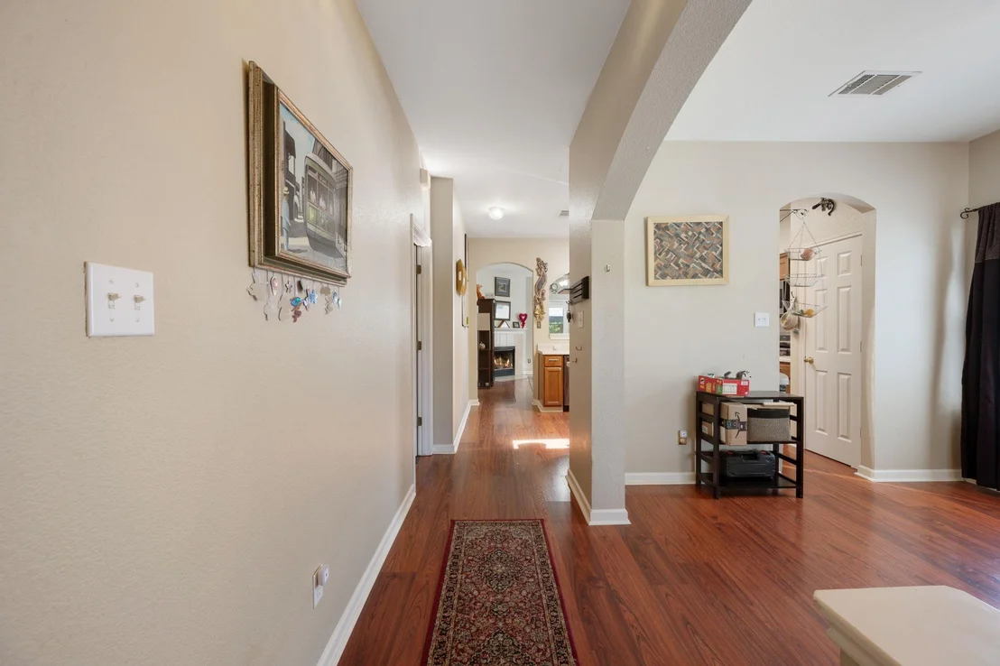 Photo of 18112 Skysail DR
