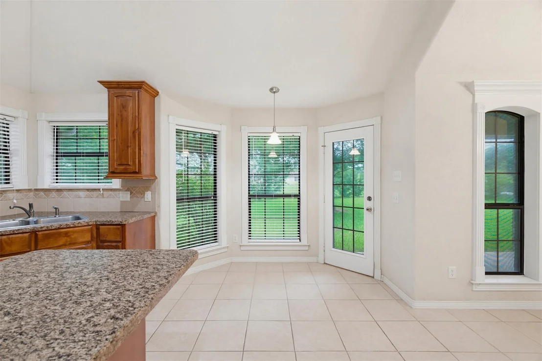 Photo of 702 Woodson DR