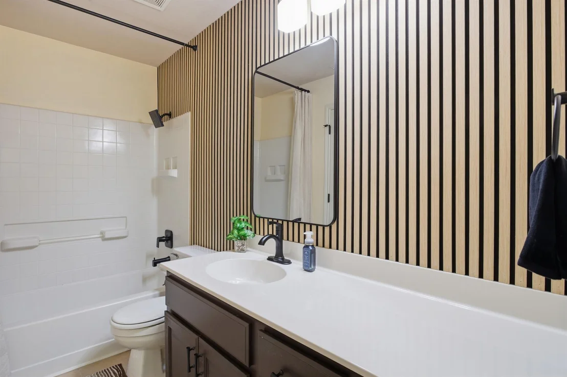 Photo of 2801 Stirrup CV