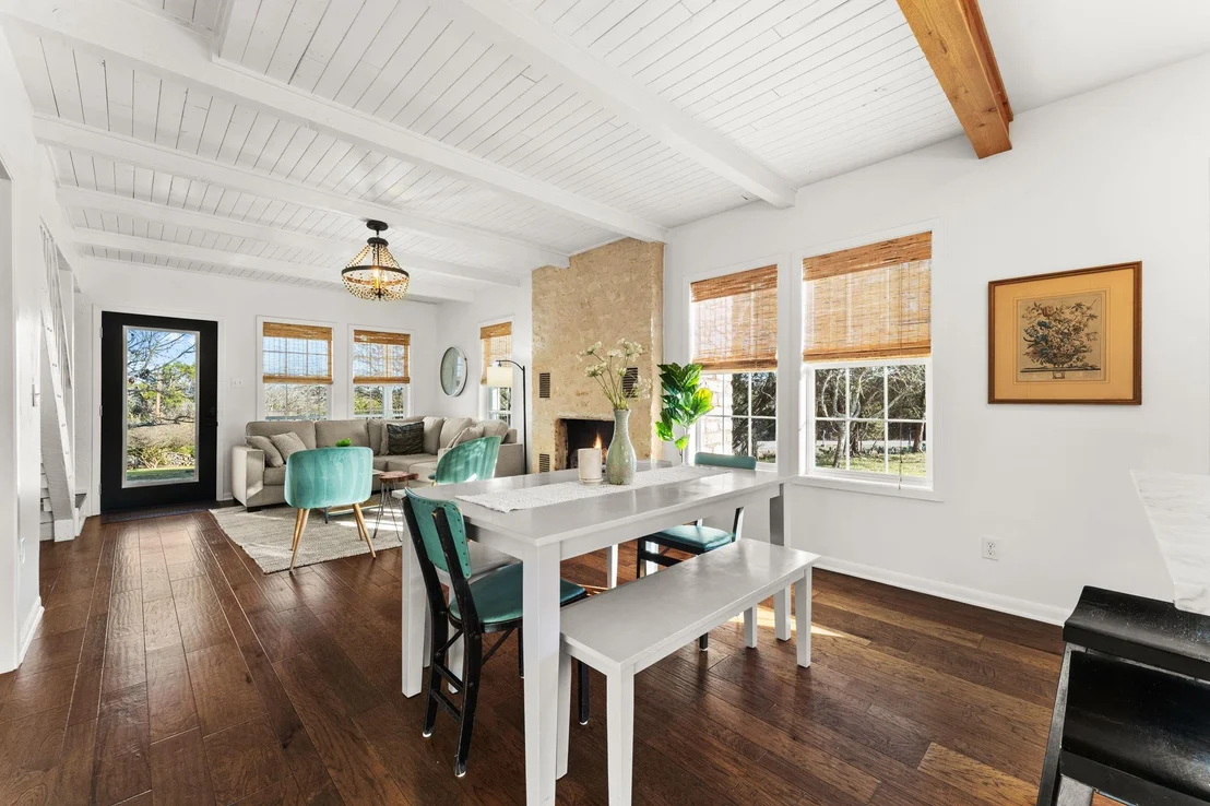 Photo of 350 Springlake DR