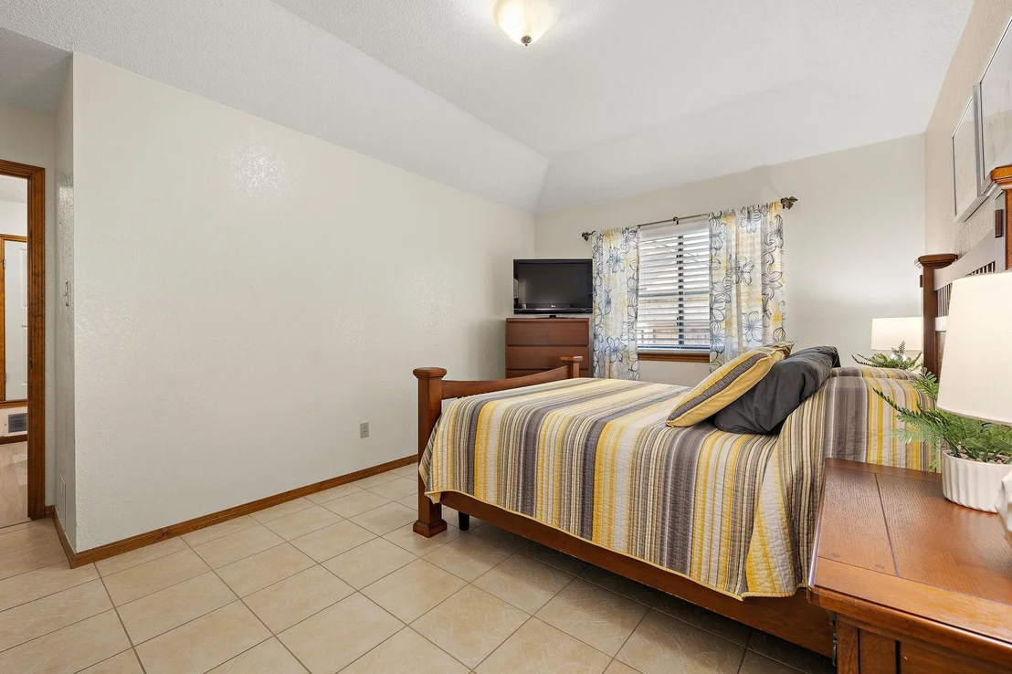 Photo of 2105 Boxwood PATH