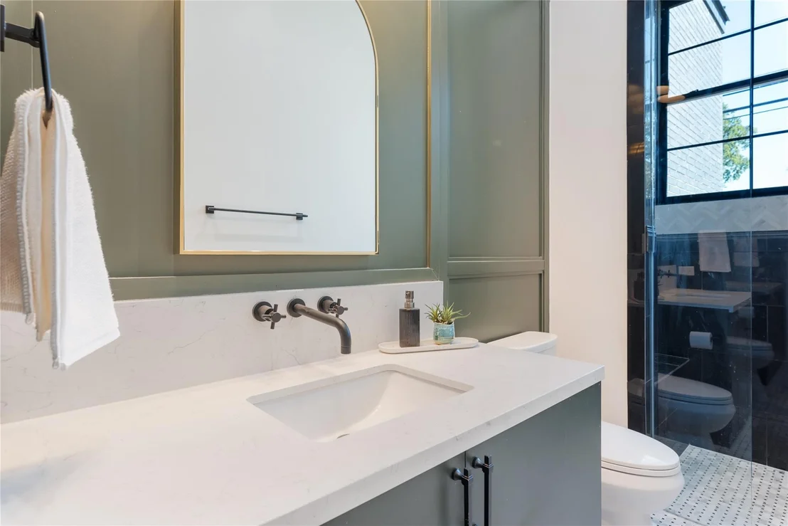 Photo of 1701 Saracen RD