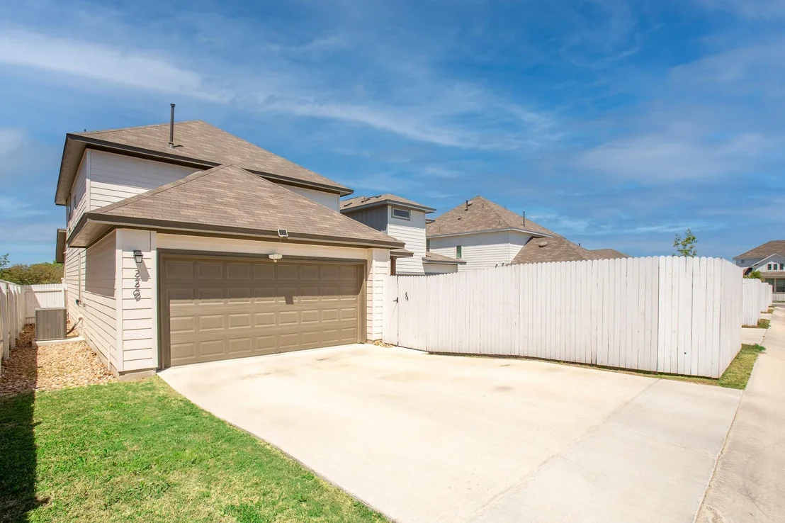 Photo of 229 Treadwell LN