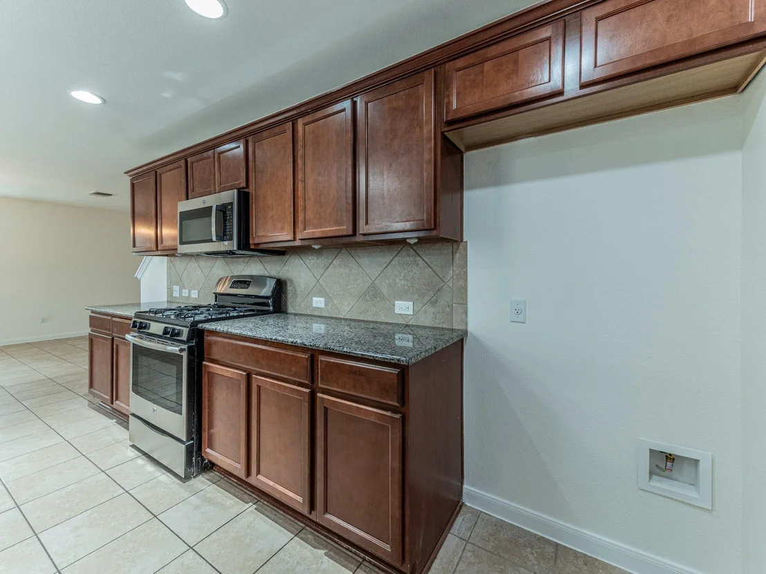 Photo of 317 Ames CV
