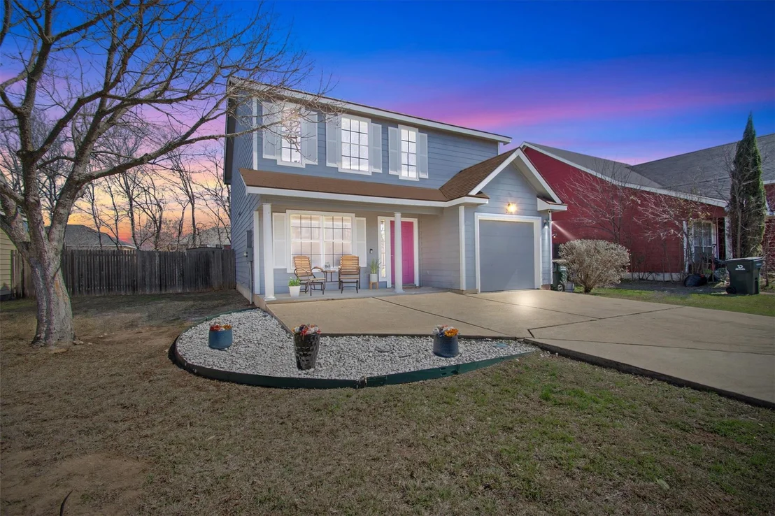 Photo of 2612 Georgian DR