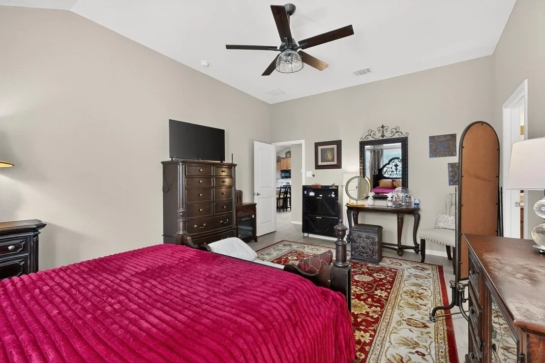 Photo of 928 Tabernash DR
