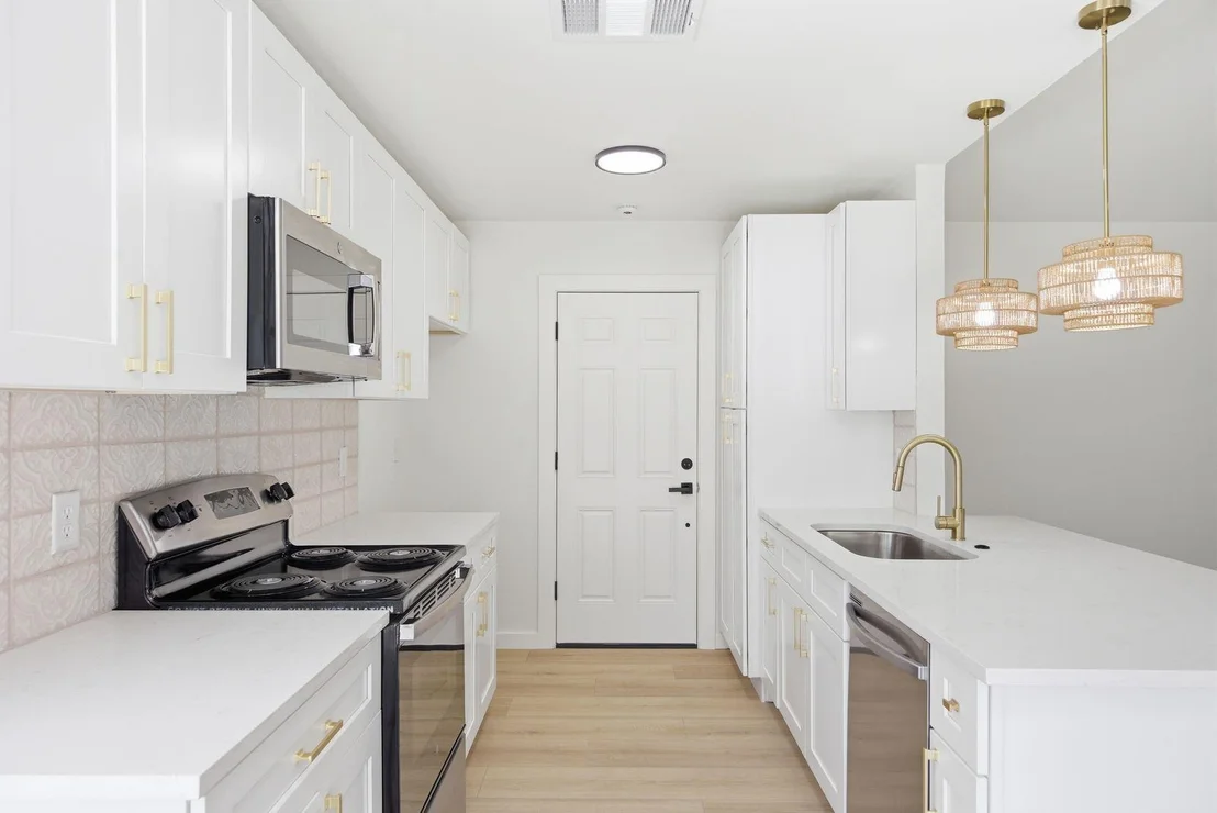 Photo of 600 County Glen ST