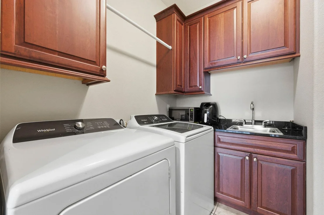 Photo of 2413 Enfield RD