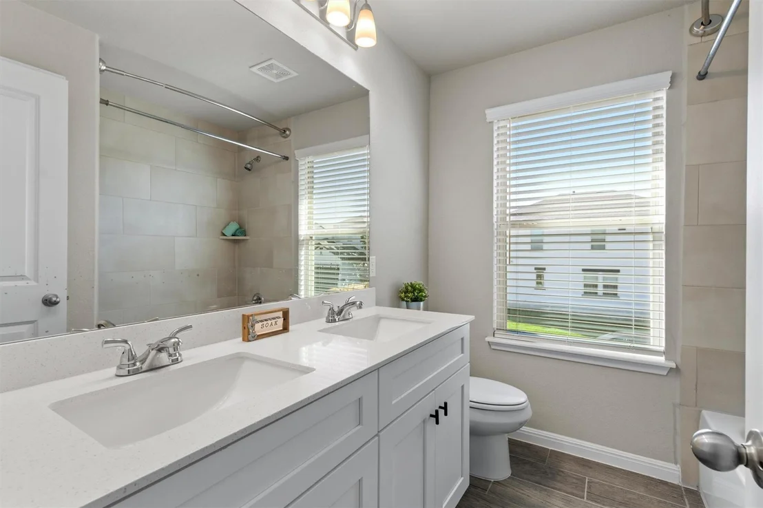 Photo of 301 Greenway DR