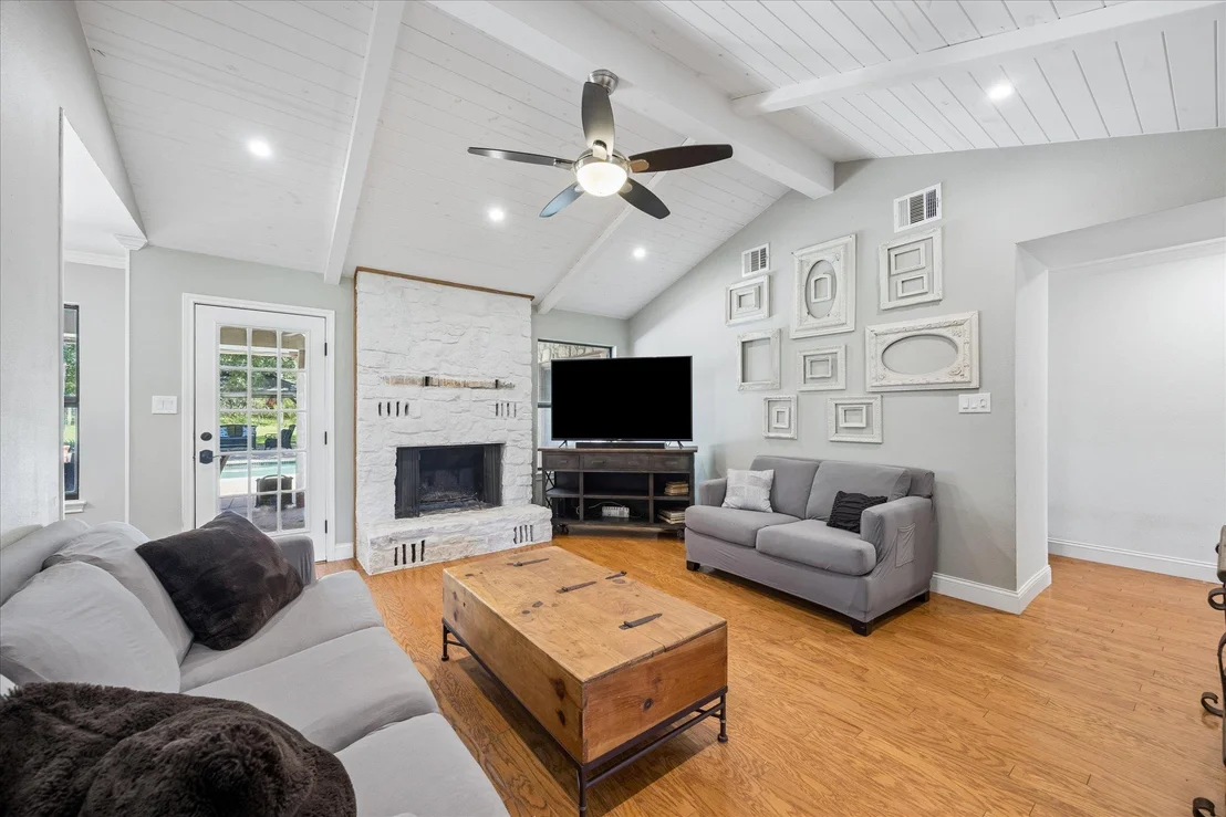 Photo of 208 Maple DR