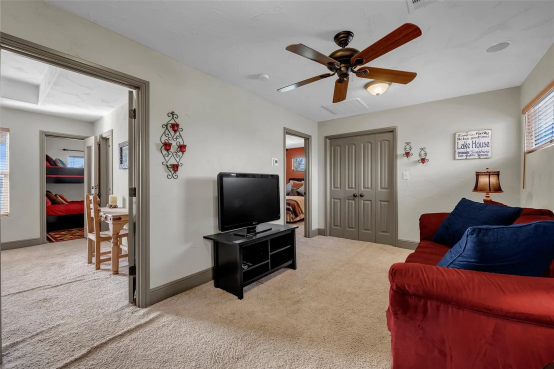 Photo of 202 Bridgepoint DR