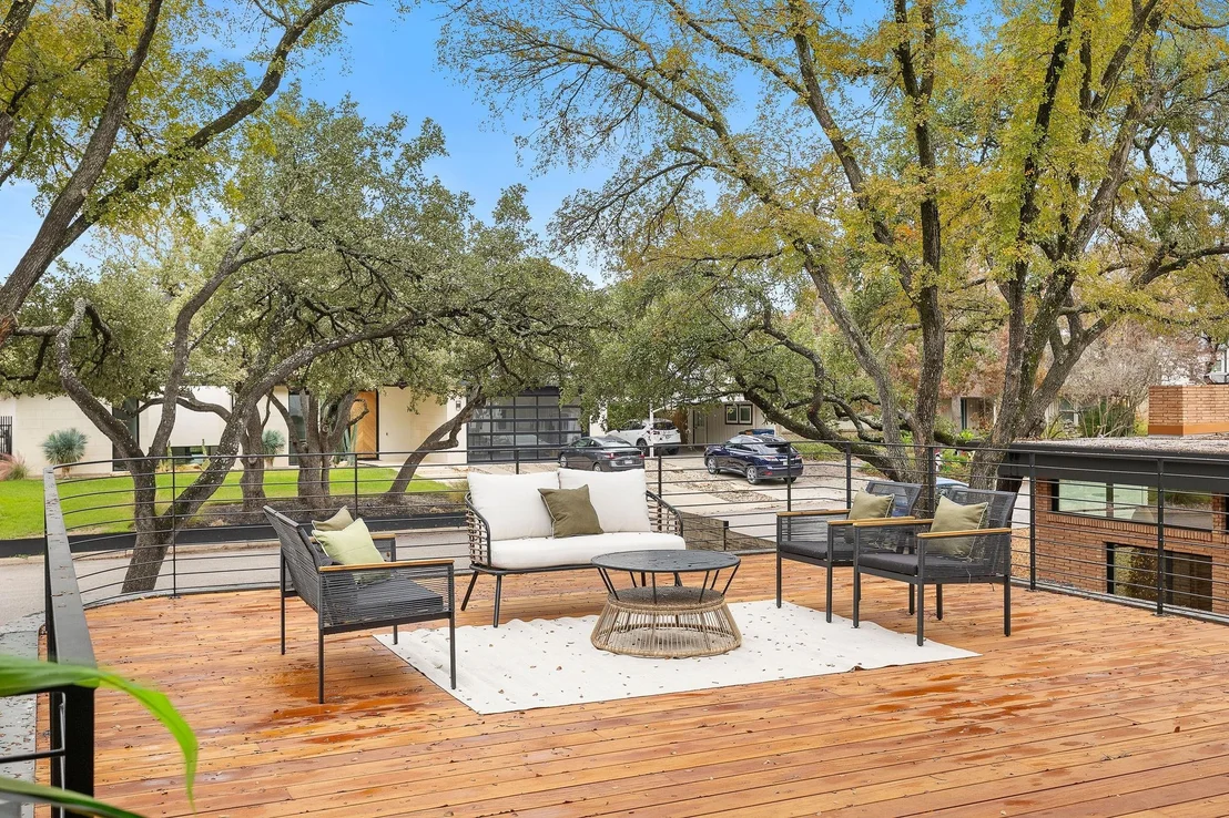 Photo of 2901 Cedarview DR