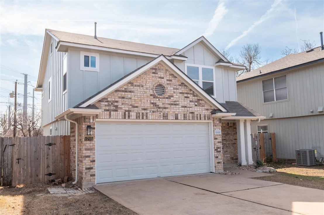 Photo of 1705 Sylvia LN