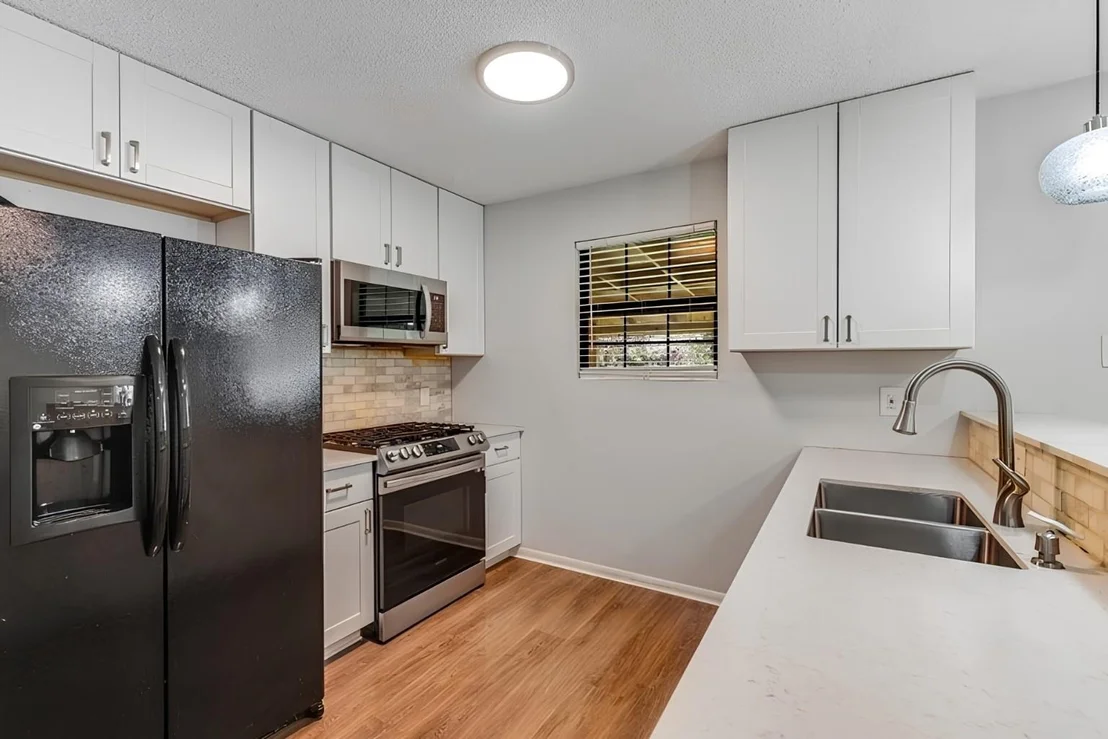 Photo of 5005 Creek Bend DR