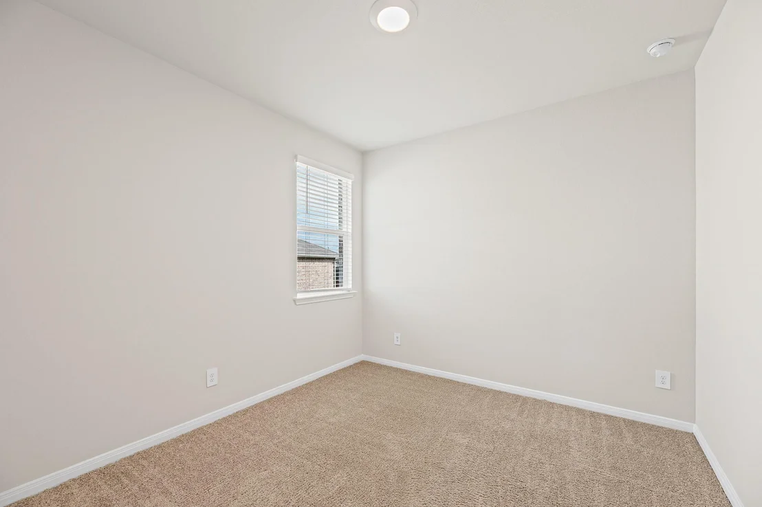 Photo of 142 Solitude DR