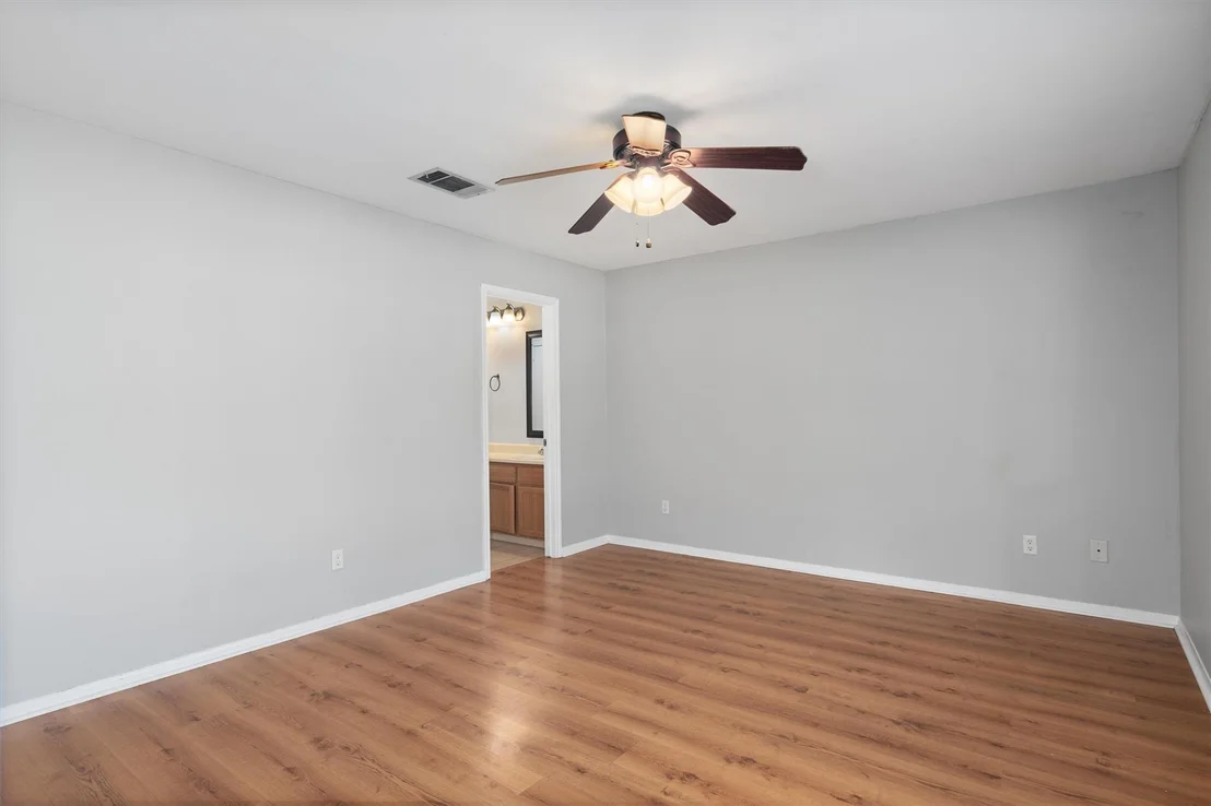Photo of 1000 Deer Grove DR
