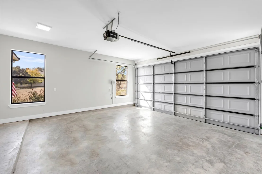 Photo of 3205 Douglas DR