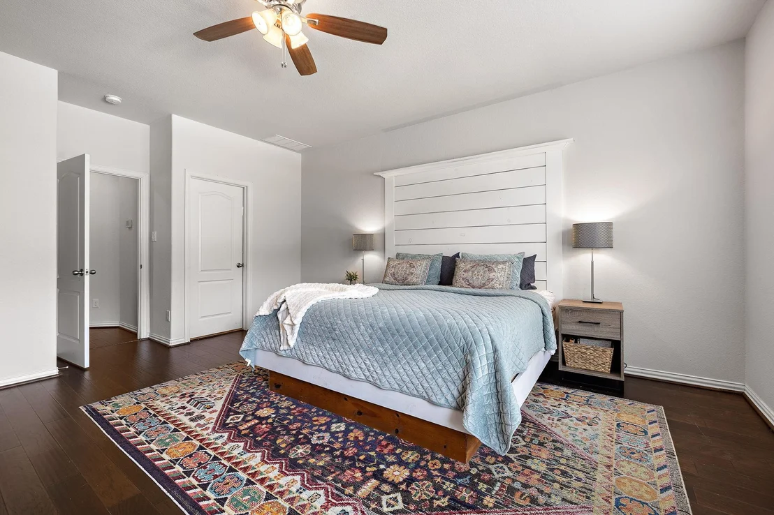 Photo of 223 Volterra CV