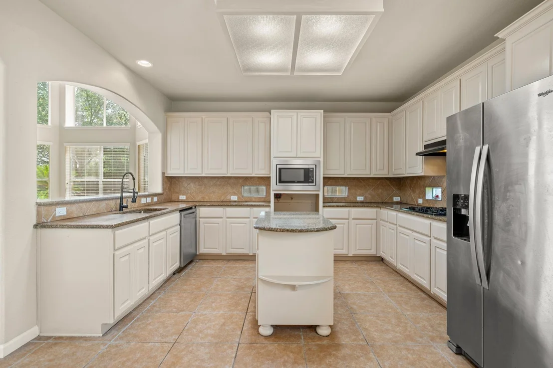 Photo of 1018 Canyon Maple RD