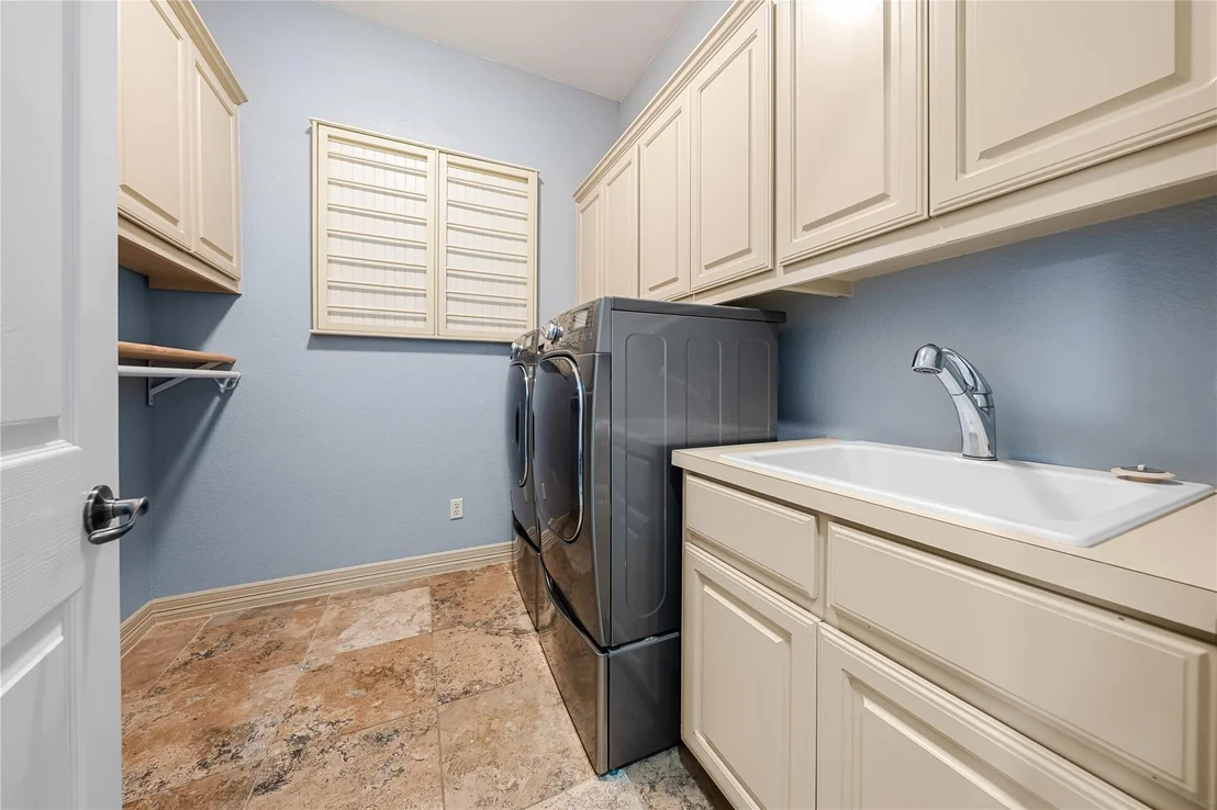 Photo of 11709 Eagles Glen DR