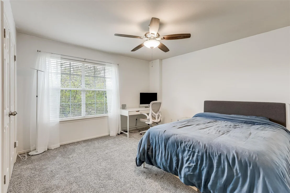Photo of 400 Olmos DR