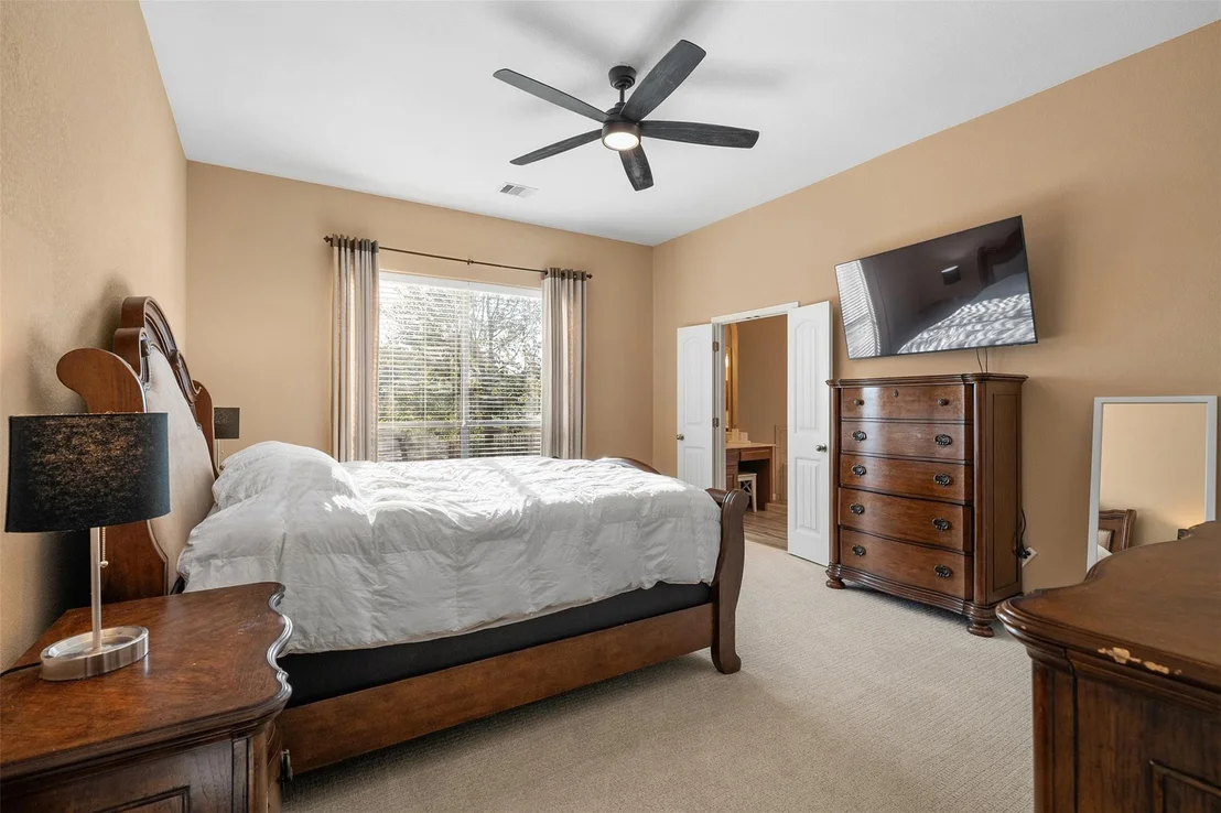 Photo of 407 Victoria DR
