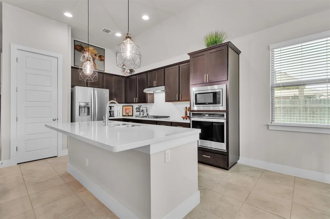 Photo of 321 Millard ST
