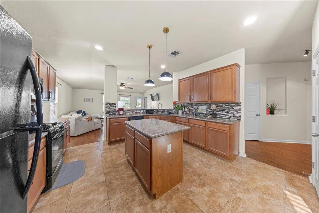 Photo of 747 Reliance DR