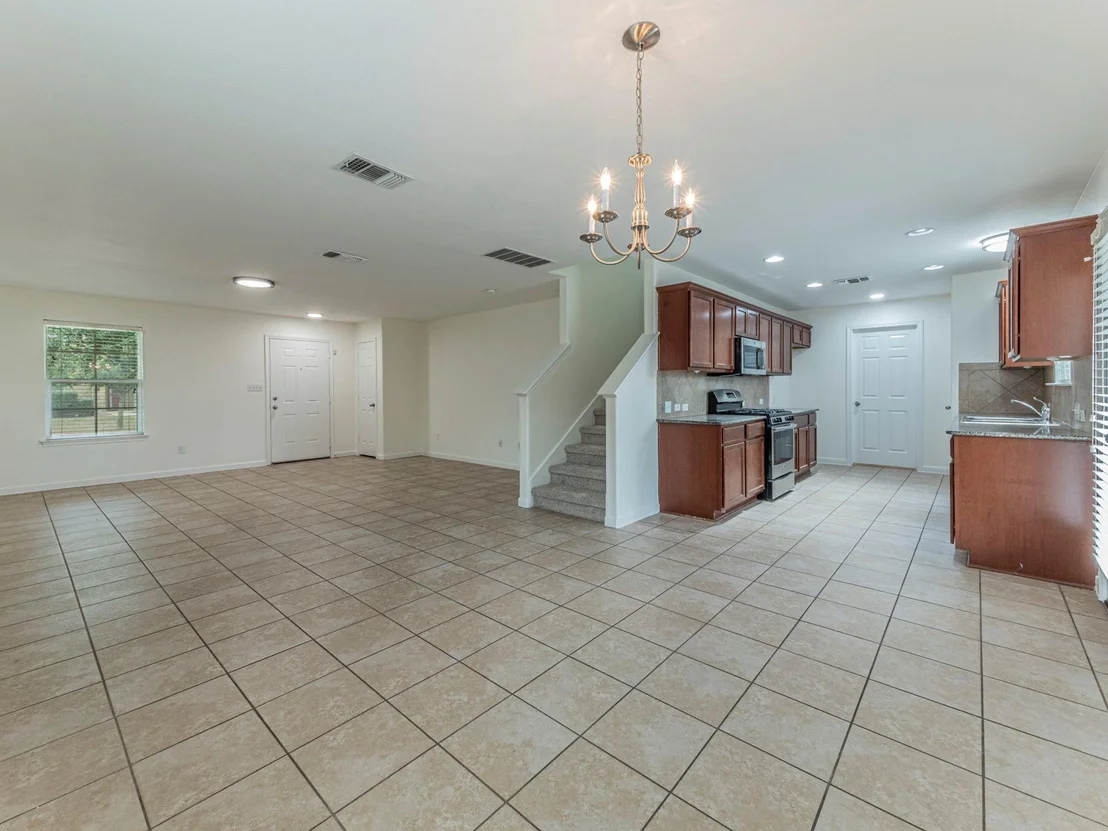 Photo of 317 Ames CV