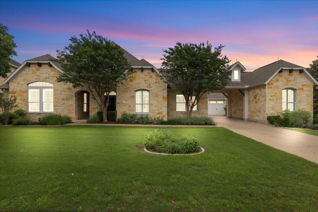Photo of 1709 Grassy Field RD