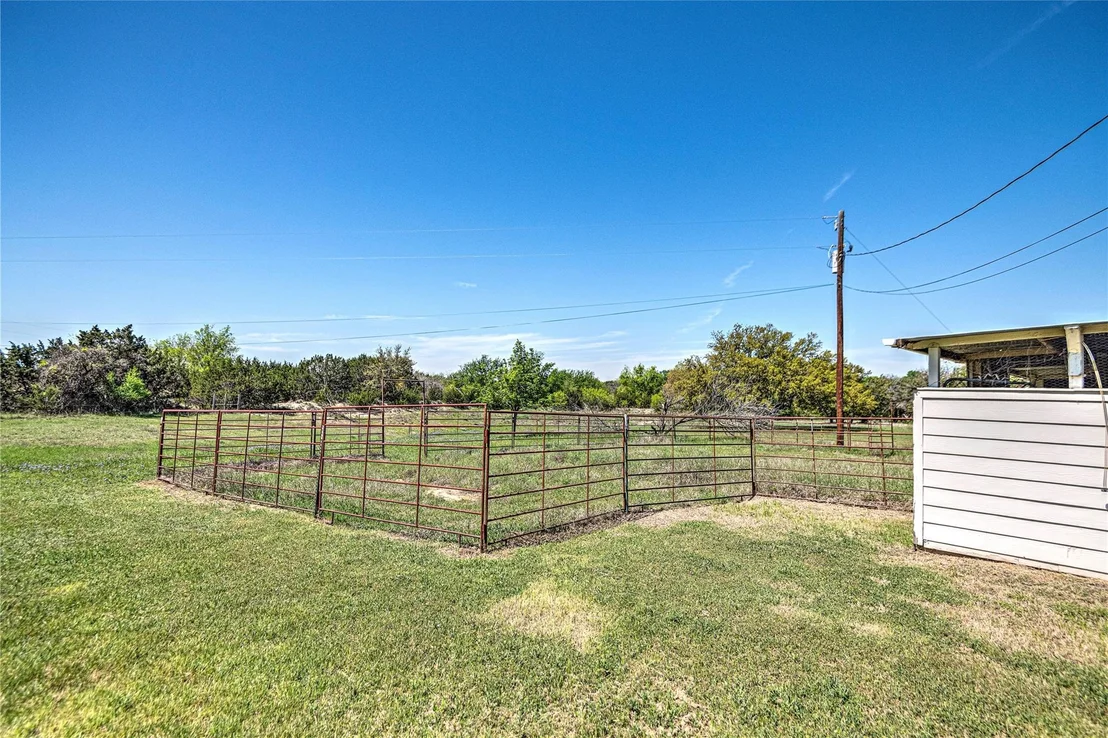 Photo of 1301 Oak Spring RD