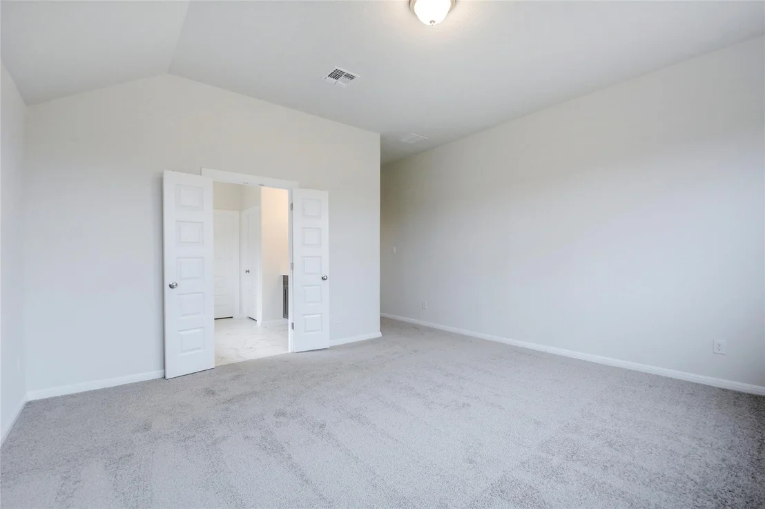 Photo of 134 Edgewater TRL
