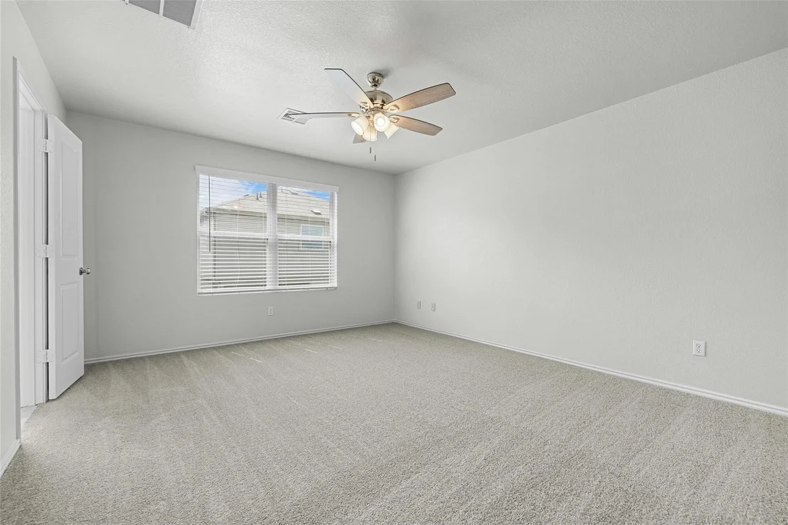 Photo of Unit 20C at 317 Circle WAY