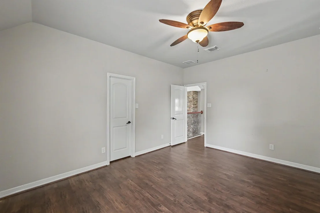 Photo of 19089 Grandview PT
