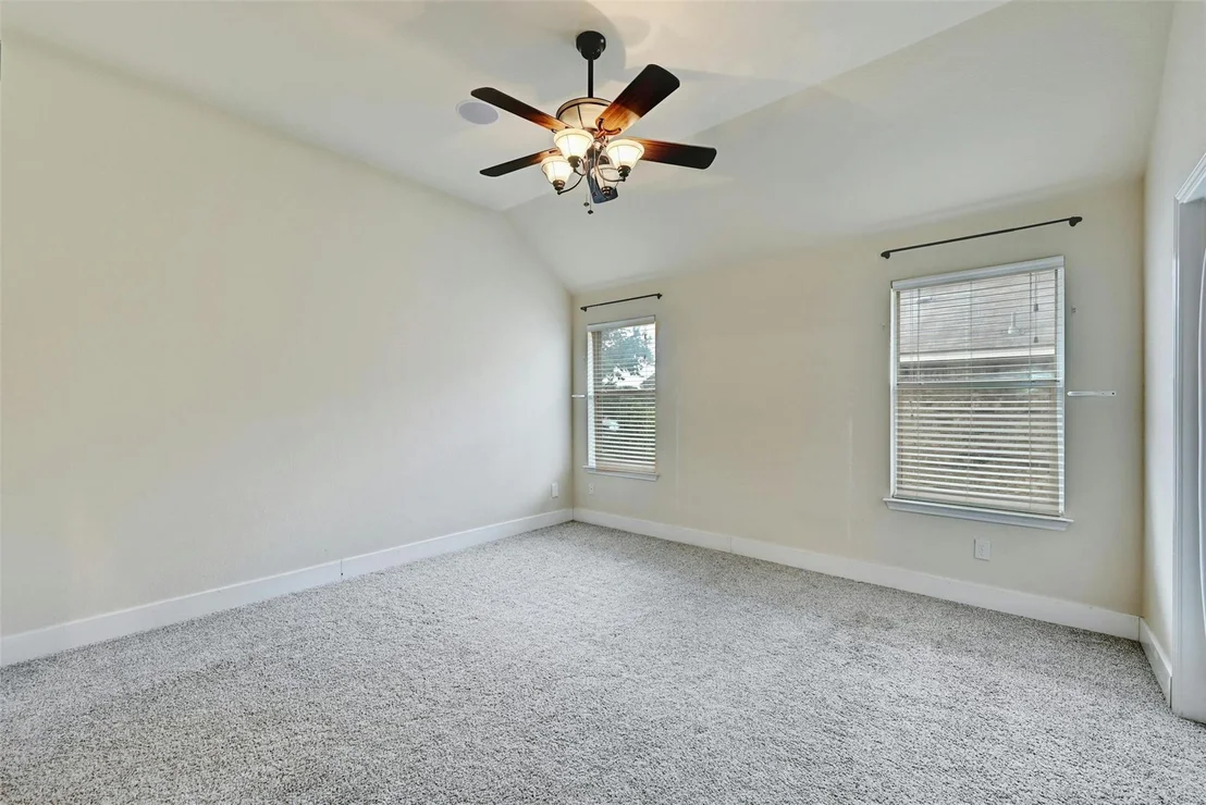 Photo of 1301 Rainbow Parke DR