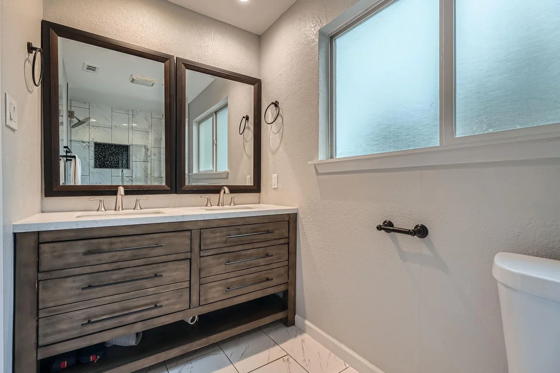 Photo of 2705 Dupoint CV