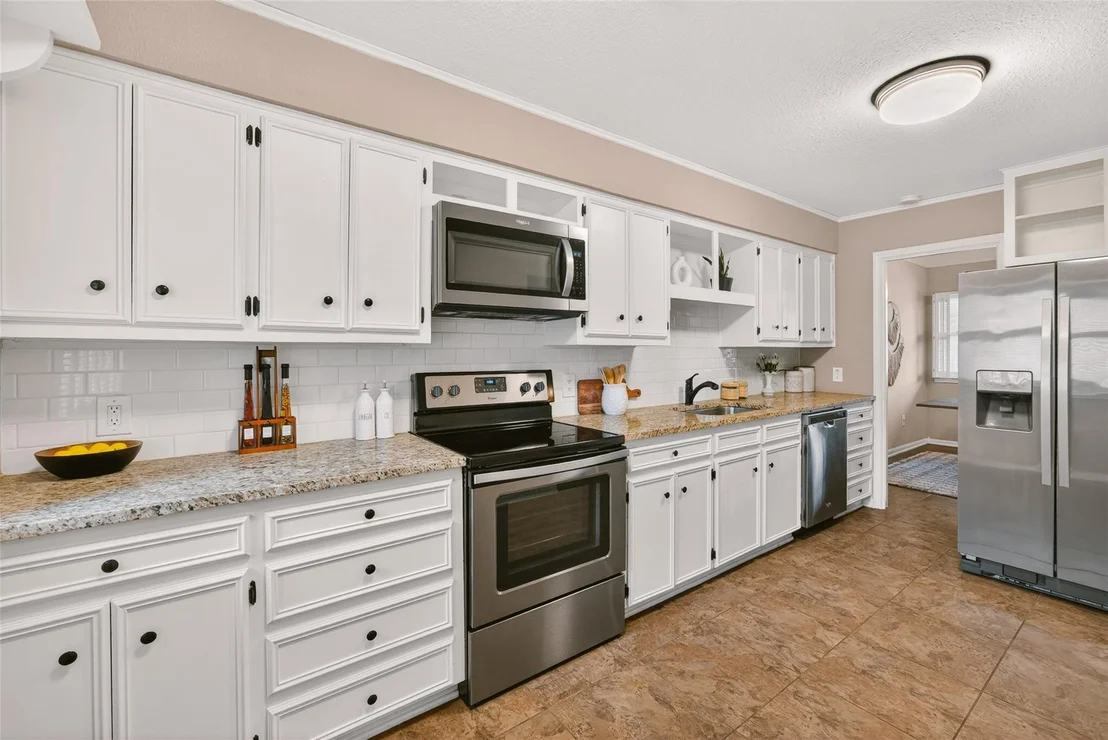 Photo of Unit D at 11121 Pinehurst DR