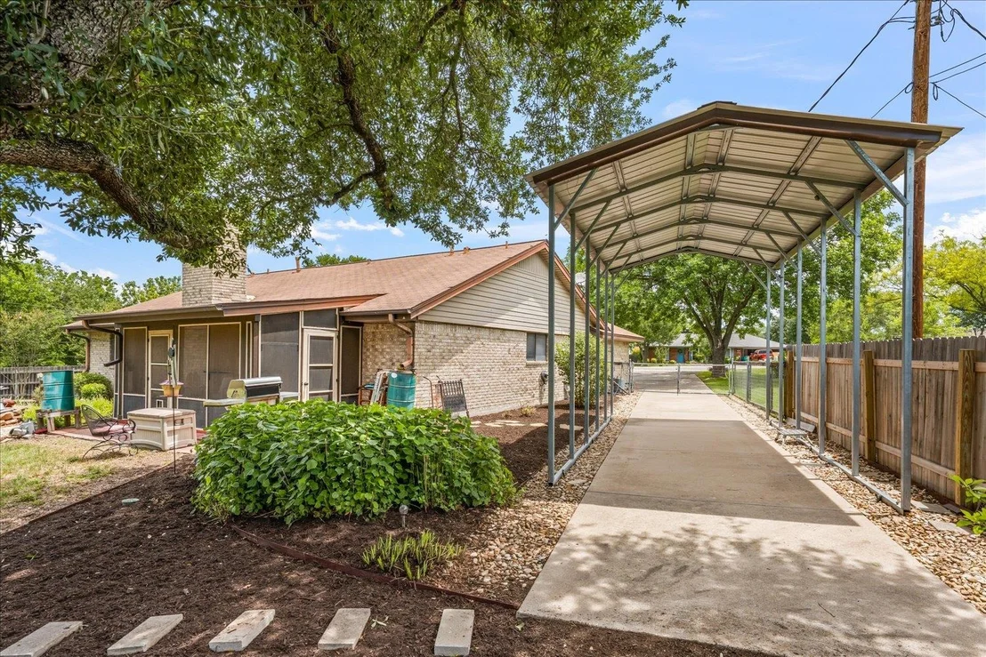 Photo of 1601 Samoa CT