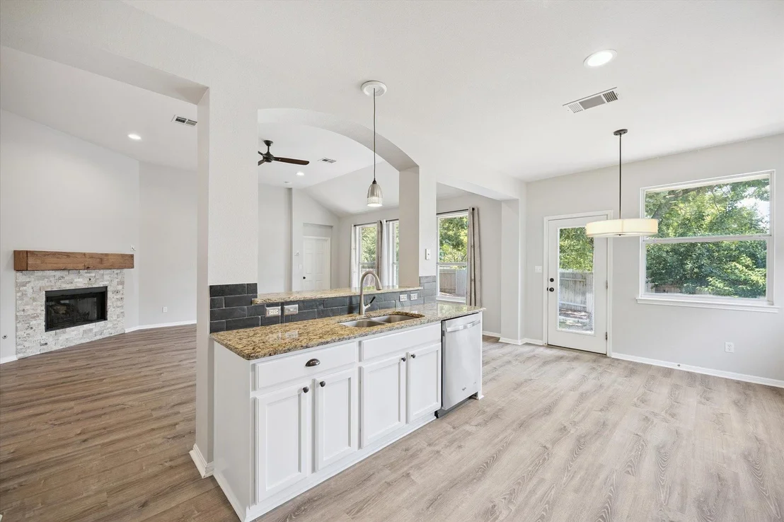 Photo of 1903 Wickett WAY