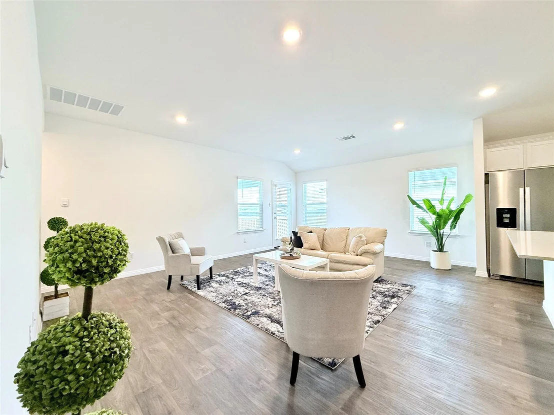 Photo of 598 Gladiola LOOP